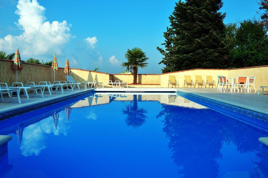 Logis Hotel L'Adourable Auberge Soublecause Екстериор снимка