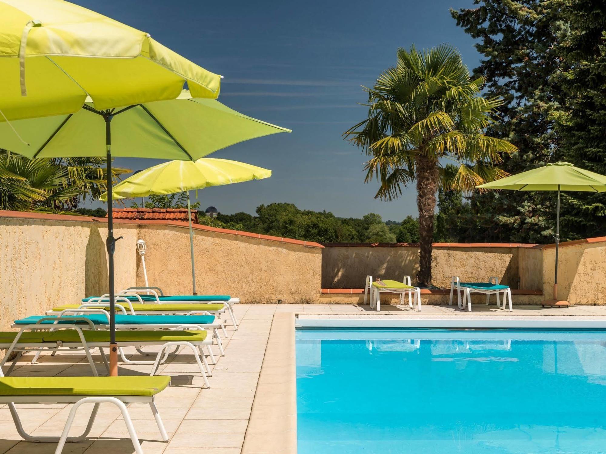 Logis Hotel L'Adourable Auberge Soublecause Екстериор снимка