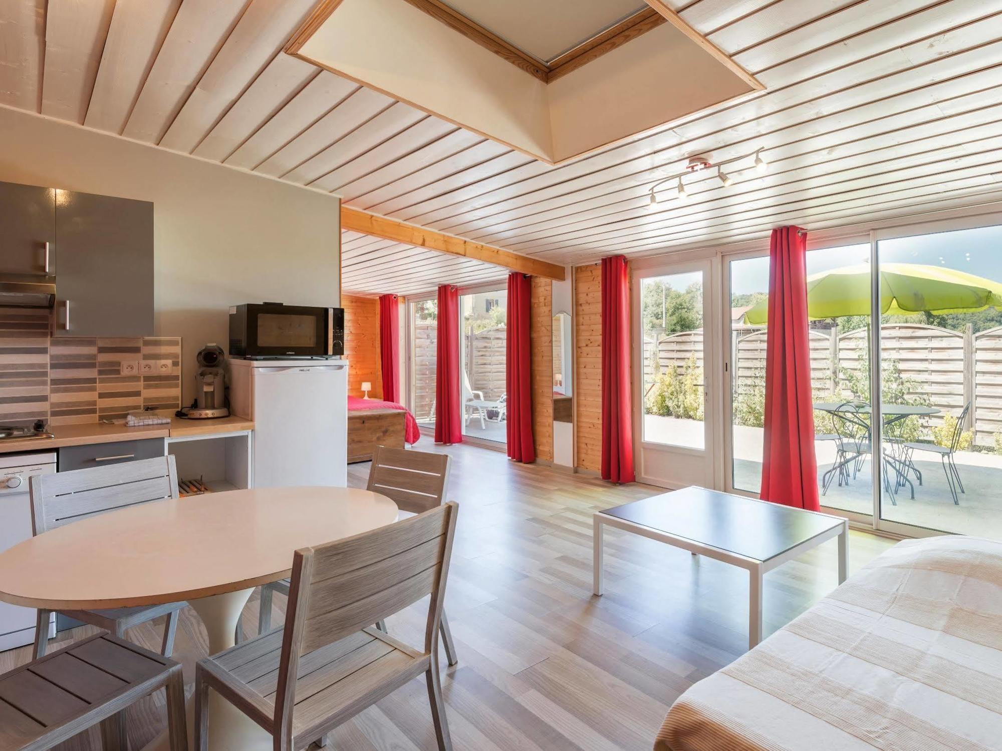 Logis Hotel L'Adourable Auberge Soublecause Екстериор снимка